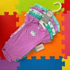 Carter’s 5 pack bodysuit set